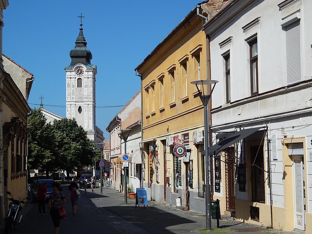 Ferencesek Apartman Beci Exterior foto
